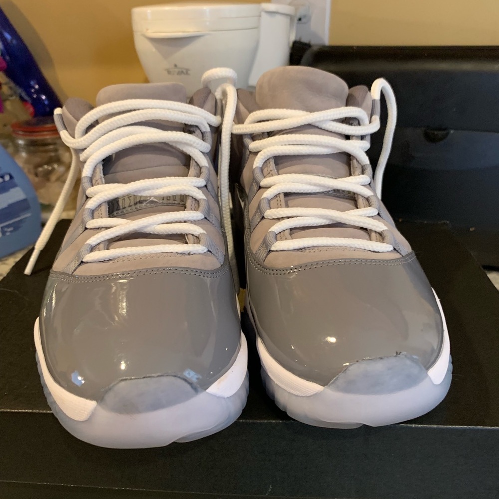 Jordan 11 retro grey/white